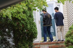 Volunteering for NJ Senate Campaigning - <p>Students met with state holders and educated them on Ms. Christine Chen's priorities.</p>